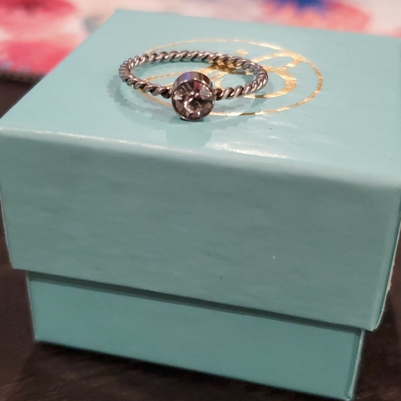 jBloom Ring - Picture 3 of 4